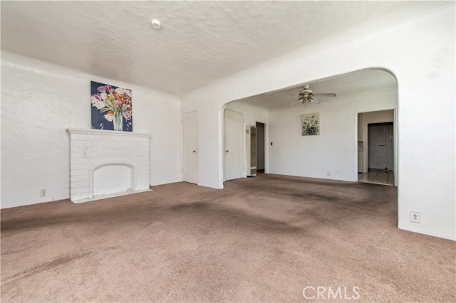 329 N Bushnell Avenue, Alhambra CA: https://media.crmls.org/medias/b9411806-0227-45af-aad6-b31186ab23d1.jpg