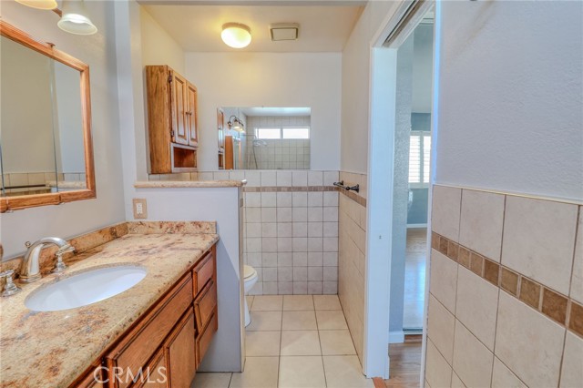 14738 Pioneer Boulevard, Norwalk CA: https://media.crmls.org/medias/b9415454-afa4-4a83-97de-ee792dc9117a.jpg