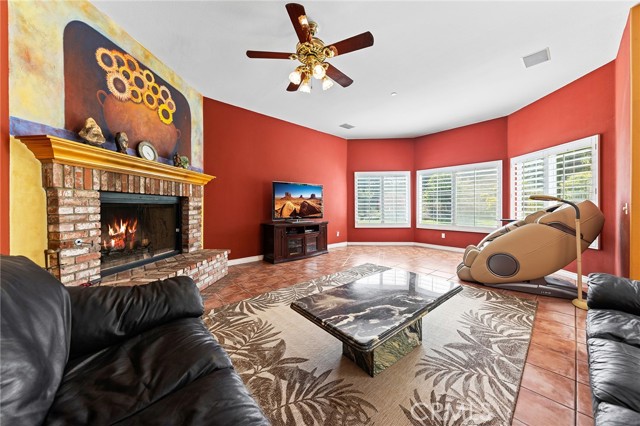 Detail Gallery Image 19 of 56 For 1036 Alpine Ct, Chino Hills,  CA 91709 - 4 Beds | 3/1 Baths