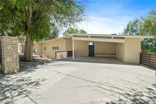 Detail Gallery Image 10 of 29 For 5102 Medina Rd, Woodland Hills,  CA 91364 - 2 Beds | 2 Baths