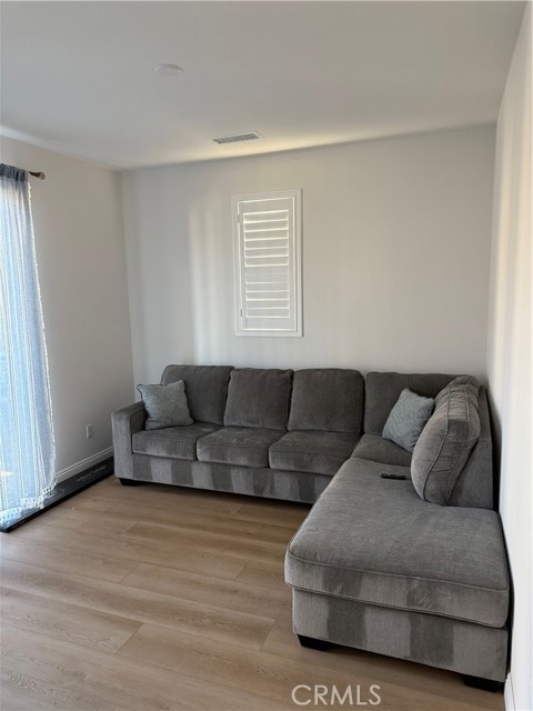 Detail Gallery Image 18 of 21 For 5644 Altamura Way, Fontana,  CA 92336 - 5 Beds | 3 Baths