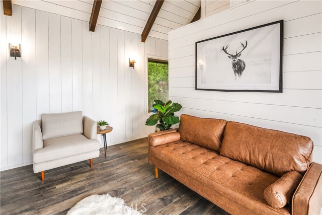 332 Grizzly Road, Lake Arrowhead CA: https://media.crmls.org/medias/b942b674-bb66-489f-bbd2-7c7bba214dd4.jpg