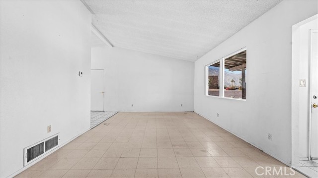 Detail Gallery Image 5 of 35 For 4325 E Calle De Carlos, Palm Springs,  CA 92264 - 3 Beds | 2 Baths