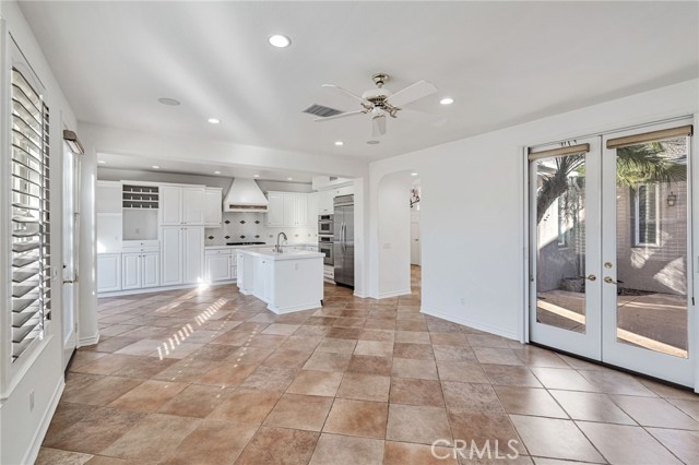 Detail Gallery Image 17 of 75 For 26839 Pinehurst Dr, Valencia,  CA 91355 - 3 Beds | 3 Baths