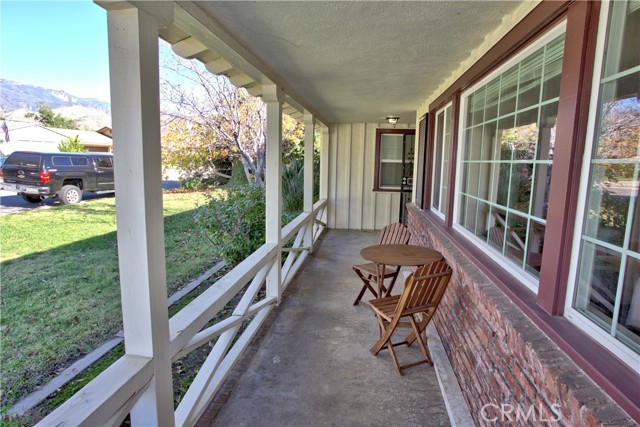 Detail Gallery Image 2 of 31 For 535 Fairmont Dr, San Bernardino,  CA 92404 - 3 Beds | 2/1 Baths