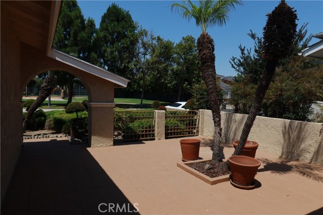 3550 Bluebell Street, Seal Beach CA: https://media.crmls.org/medias/b94420f7-68a5-4de7-9eb4-dfa76a2c170f.jpg