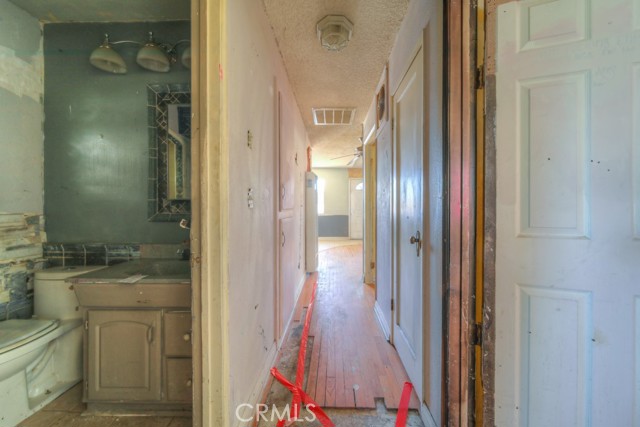 Detail Gallery Image 15 of 28 For 33051 Adelfa St, Lake Elsinore,  CA 92530 - 3 Beds | 1 Baths