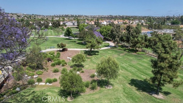 24276 Briones Drive, Laguna Niguel CA: https://media.crmls.org/medias/b944daf8-d2f7-43e2-9cd2-371bf946f9ae.jpg