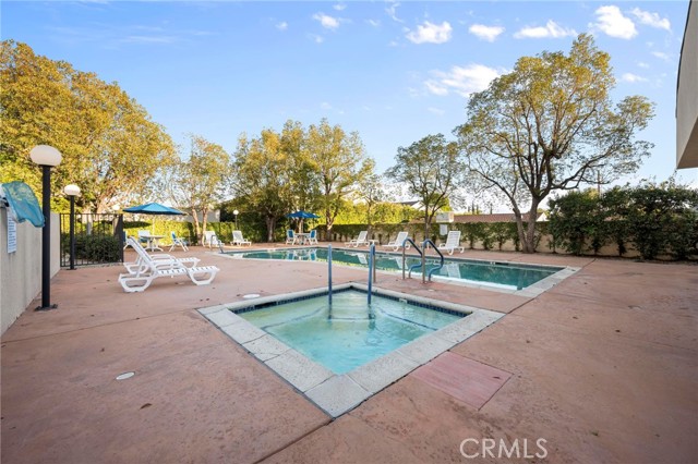 Detail Gallery Image 27 of 37 For 19350 Sherman Way #338,  Reseda,  CA 91335 - 2 Beds | 2 Baths