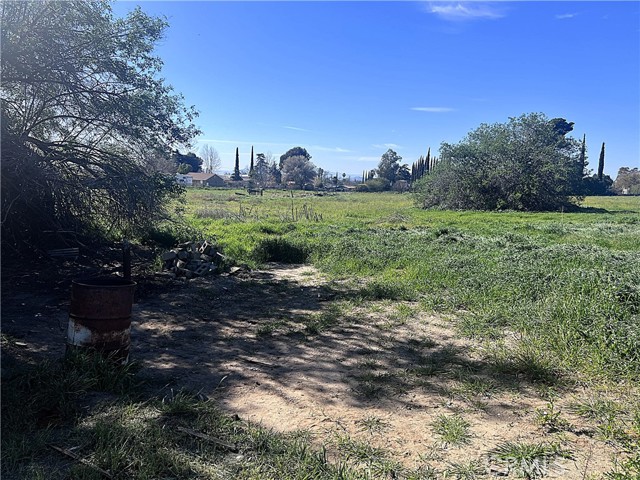 Detail Gallery Image 38 of 43 For 10885 Jonathan, Cherry Valley,  CA 92223 - 3 Beds | 2 Baths