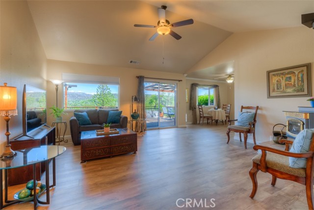 Detail Gallery Image 9 of 48 For 29 Apache Cir, Oroville,  CA 95966 - 3 Beds | 2 Baths