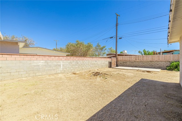 Detail Gallery Image 15 of 17 For 714 W Avenue H13, Lancaster,  CA 93534 - 3 Beds | 1 Baths