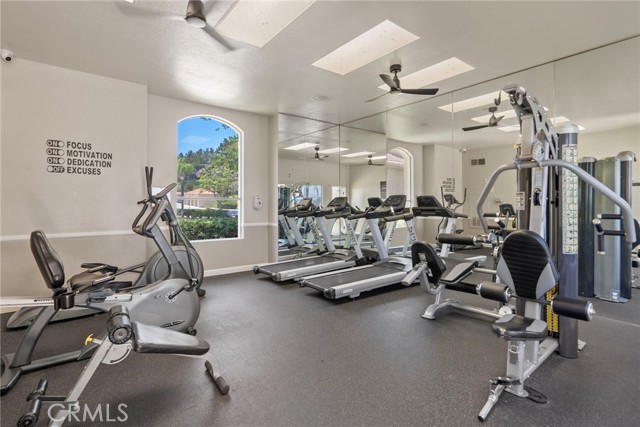 Image 21 of 38 For 2275 Del Mar Way 307