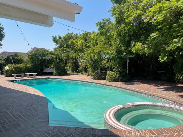 26421 Broken Bit Lane, Laguna Hills CA: https://media.crmls.org/medias/b947bd55-6bdb-4da9-b962-5c296361df6d.jpg