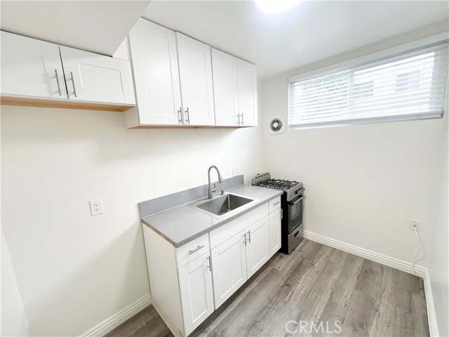 Detail Gallery Image 5 of 9 For 12926 Doty Ave #5,  Hawthorne,  CA 90250 - 0 Beds | 1 Baths