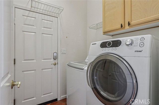 9302 Reserve Drive, Corona CA: https://media.crmls.org/medias/b9486bec-6636-4714-9b31-890195e9fb5b.jpg