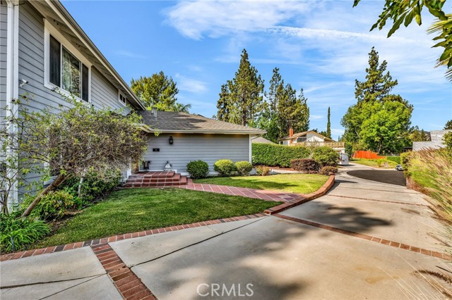 8404 Joan Lane, West Hills CA: https://media.crmls.org/medias/b948b56a-69a4-4b2f-8f4f-d53278d32871.jpg