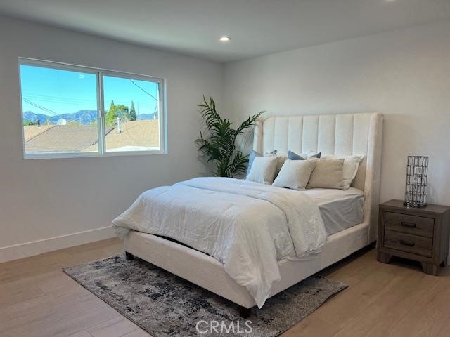 Detail Gallery Image 11 of 14 For 13369 W Celeste Pkwy, Pacoima,  CA 91331 - 3 Beds | 2/1 Baths