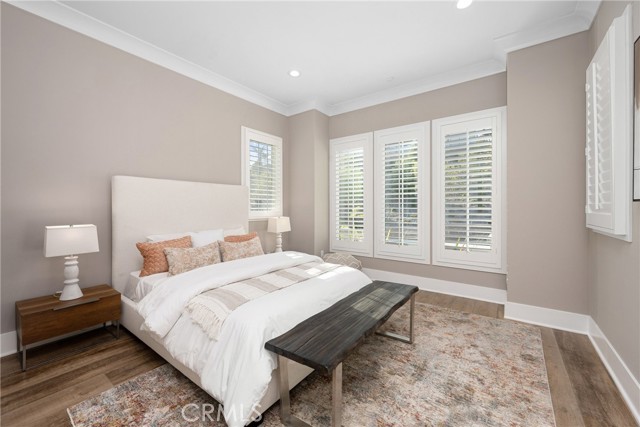 20436 W Liverpool Way, Porter Ranch CA: https://media.crmls.org/medias/b949851f-92f6-45df-84b2-f9b0fa85cd45.jpg