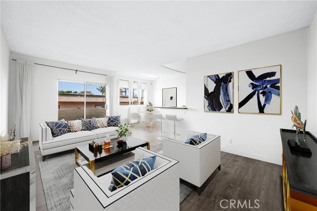 Detail Gallery Image 1 of 22 For 5403 Newcastle Ave #43,  Encino,  CA 91316 - 2 Beds | 2 Baths