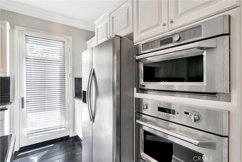 MLS #OC25252781 image #14