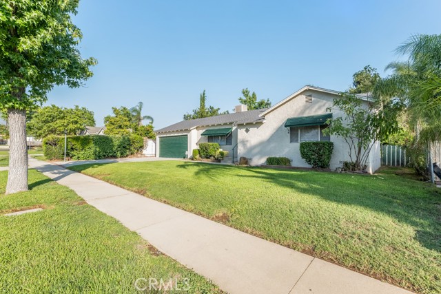 1036 Fermoore Street photo 4