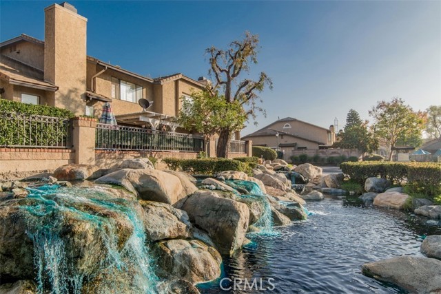 Detail Gallery Image 2 of 25 For 976 Sandstone, Glendora,  CA 91740 - 2 Beds | 2 Baths