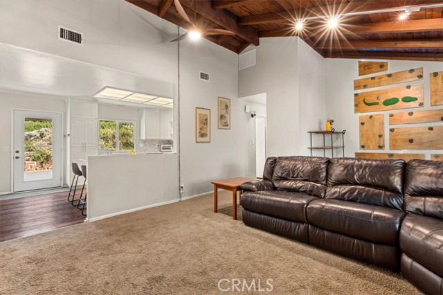 Detail Gallery Image 7 of 32 For 464 E Kalmia St, Fallbrook,  CA 92028 - 3 Beds | 2 Baths