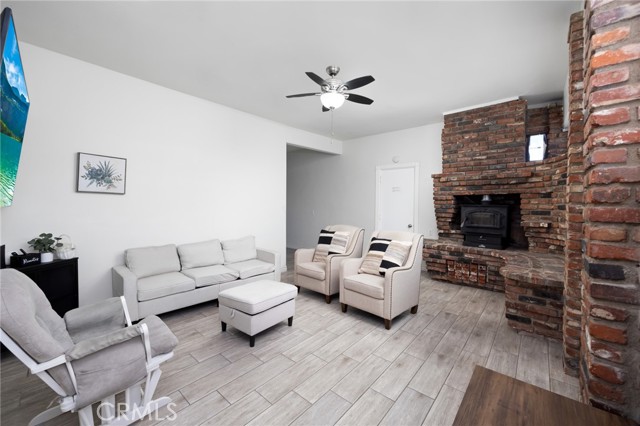 Detail Gallery Image 6 of 20 For 2551 E Larkwood, West Covina,  CA 91791 - 4 Beds | 3 Baths