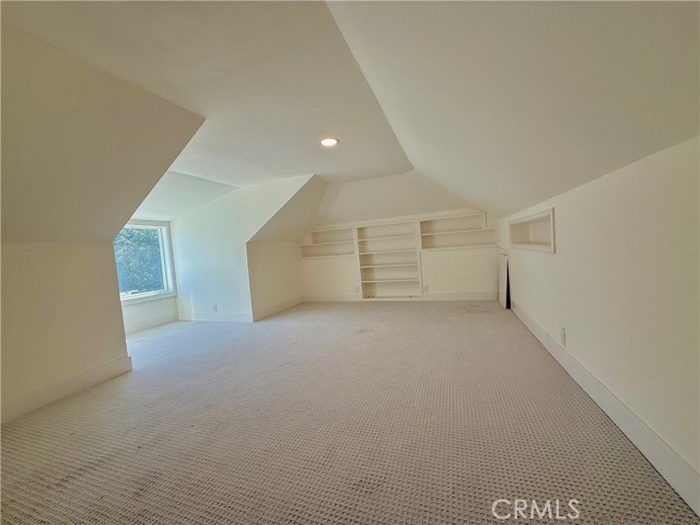 Detail Gallery Image 17 of 24 For 3800 Virginia Rd, Los Angeles,  CA 90008 - 3 Beds | 2/1 Baths