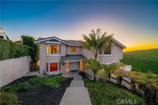 Detail Gallery Image 1 of 1 For 981 Fresno St, Pismo Beach,  CA 93449 - 4 Beds | 4/1 Baths