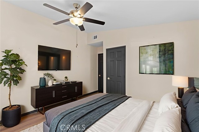 Detail Gallery Image 17 of 40 For 6417 Graves, Lake Balboa,  CA 91406 - 3 Beds | 2 Baths