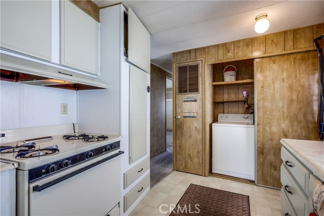 4117 W McFadden Ave, Santa Ana CA: https://media.crmls.org/medias/b94d5267-3e65-452d-9eaa-7e2407dee0cf.jpg