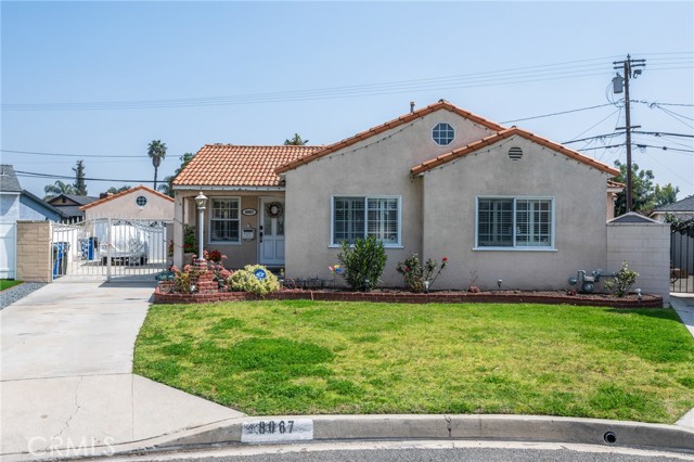 Detail Gallery Image 1 of 44 For 8067 Otto St, Downey,  CA 90240 - 4 Beds | 2/1 Baths