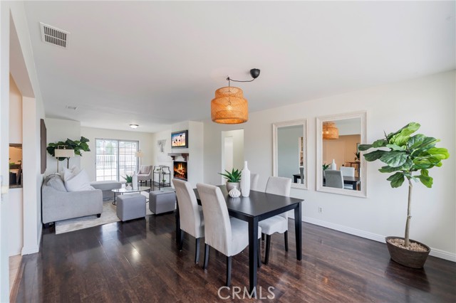 Detail Gallery Image 5 of 37 For 2127 W Sunrise Ave, Anaheim,  CA 92801 - 3 Beds | 1/1 Baths
