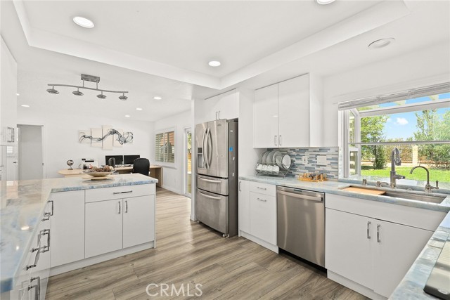 Detail Gallery Image 8 of 45 For 17845 Calle Barcelona, Rowland Heights,  CA 91748 - 4 Beds | 3 Baths