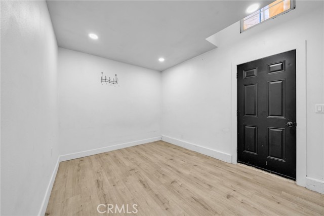 Detail Gallery Image 37 of 47 For 7044 Nestle Ave, Reseda,  CA 91335 - 4 Beds | 3 Baths