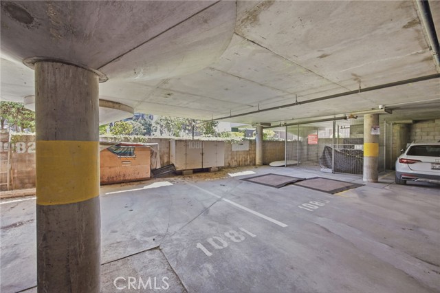 7202 Marina Pacifica S, Long Beach CA: https://media.crmls.org/medias/b94f27c4-67cb-44cb-8df4-7f60f73aaf72.jpg