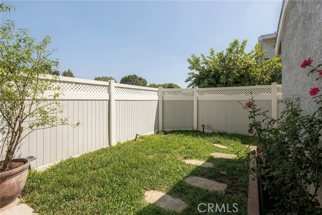 8350 Burnet, 9 photo 23