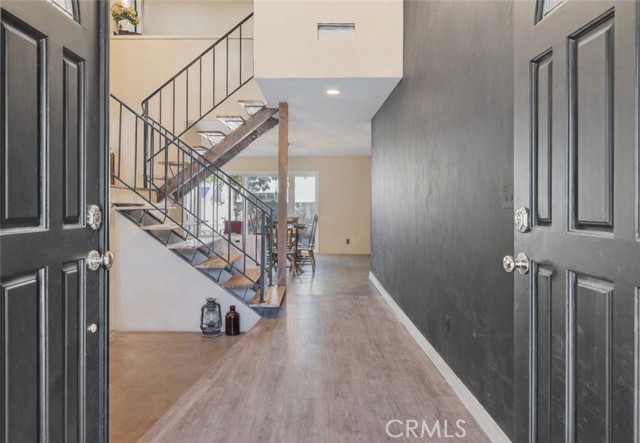 Detail Gallery Image 35 of 46 For 28975 Lotusgarden Dr, Canyon Country,  CA 91387 - 4 Beds | 3 Baths