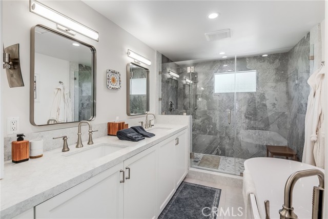 3300 Crownview Drive, Rancho Palos Verdes CA: https://media.crmls.org/medias/b951180d-3658-445c-ab98-71e63ed9f96e.jpg