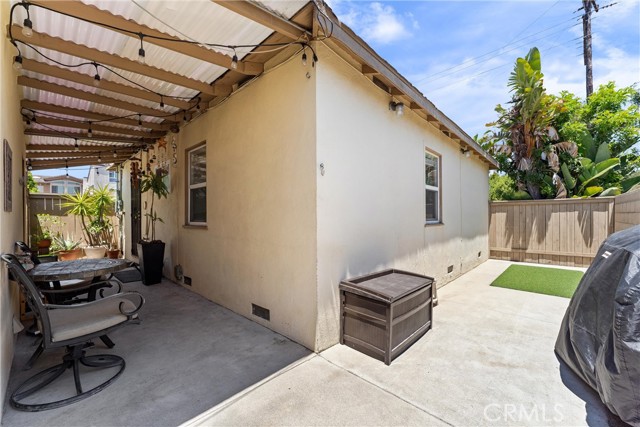 2300 Graham Avenue, Redondo Beach, California 90278, ,Residential Income,Sold,Graham,NP23142072