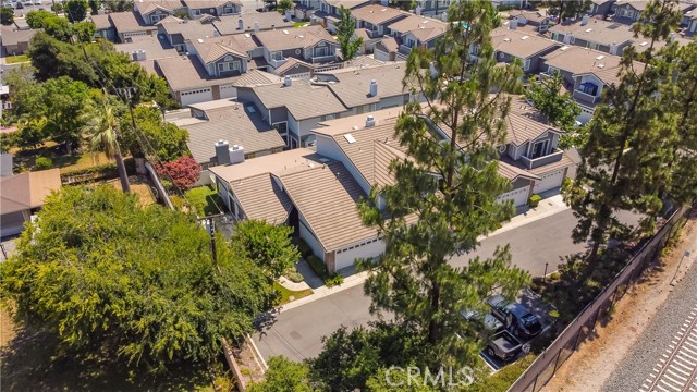 1062 Brookfield Place, Glendora CA: https://media.crmls.org/medias/b951ac73-b9fc-4a02-9729-327e7a45e251.jpg