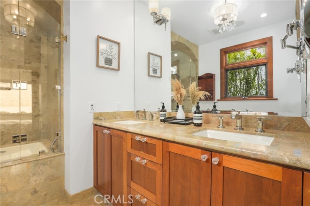 Detail Gallery Image 11 of 31 For 713 Hampden Pl, Pacific Palisades,  CA 90272 - 2 Beds | 1/1 Baths