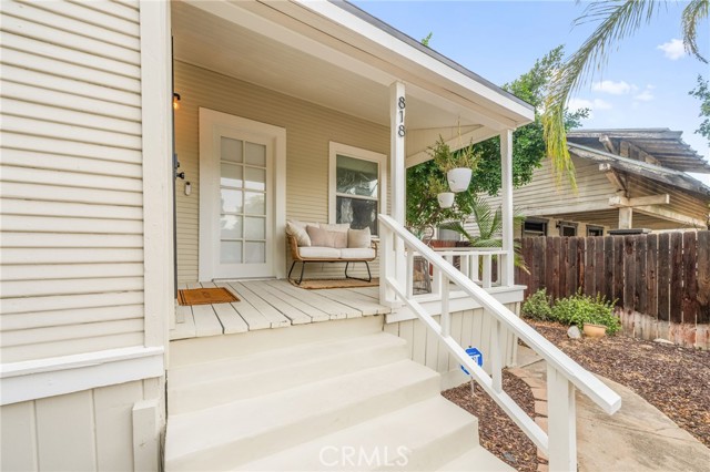 Detail Gallery Image 8 of 75 For 818 E Colton Ave, Redlands,  CA 92374 - 4 Beds | 2 Baths
