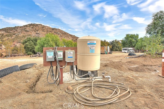 Detail Gallery Image 65 of 66 For 19906 Santa Rosa Mine Rd, Lake Mathews,  CA 92570 - 6 Beds | 3/3 Baths