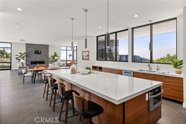 1912 Edgefair Lane, Redlands CA: https://media.crmls.org/medias/b954c4de-043e-49c0-8284-415bb627c4ef.jpg