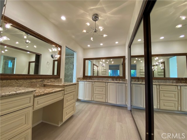 2072 Maverick Circle, La Verne CA: https://media.crmls.org/medias/b955cc08-dc01-4737-8dcc-a70e9ace3b28.jpg