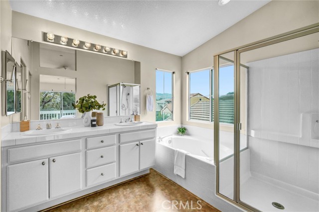 Detail Gallery Image 36 of 61 For 15155 Trail View Ct, Sylmar,  CA 91342 - 5 Beds | 4 Baths