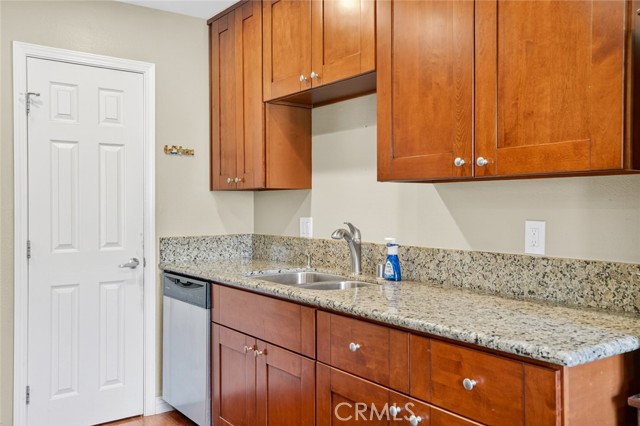 1535 Border Avenue, Corona CA: https://media.crmls.org/medias/b95660ba-4b09-461b-9132-c11ab0e89522.jpg